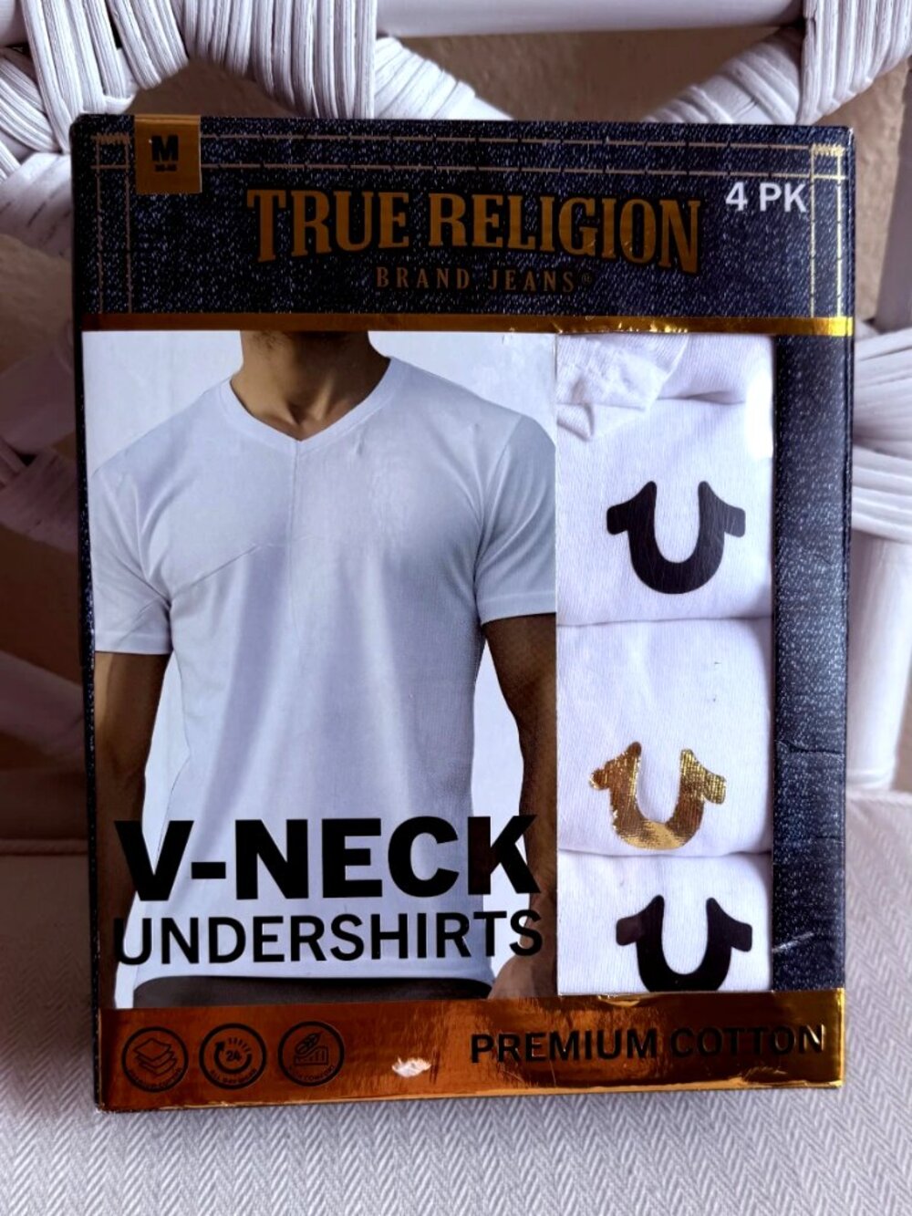 True Religion Men's 4-Pack V-Neck Cotton Undershirts White Size M NIB